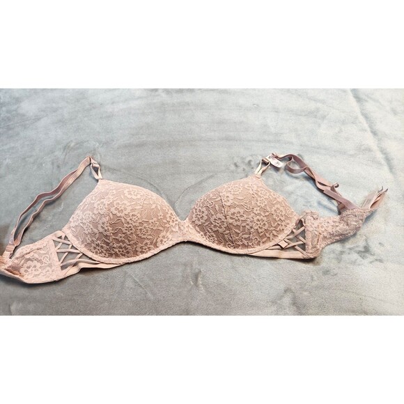 Victoria's Secret 36C Bare Pink Sexy Tee Smooth Lacie Wireless Push Up Bra - Picture 1 of 5